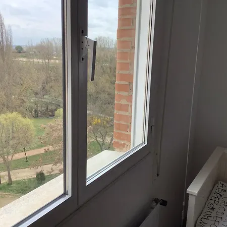 El Molino De La Isla Apartment